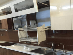 Tìm hiểu cấu tạo tủ bếp hiện đại sử dụng các loại phụ kiện thông minh
