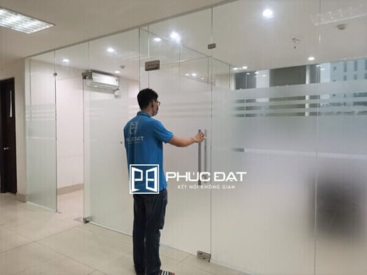 Công trình vách kính văn phòng tại số 79 Nguyễn Đình Chiểu, Quận 3, TPHCM
